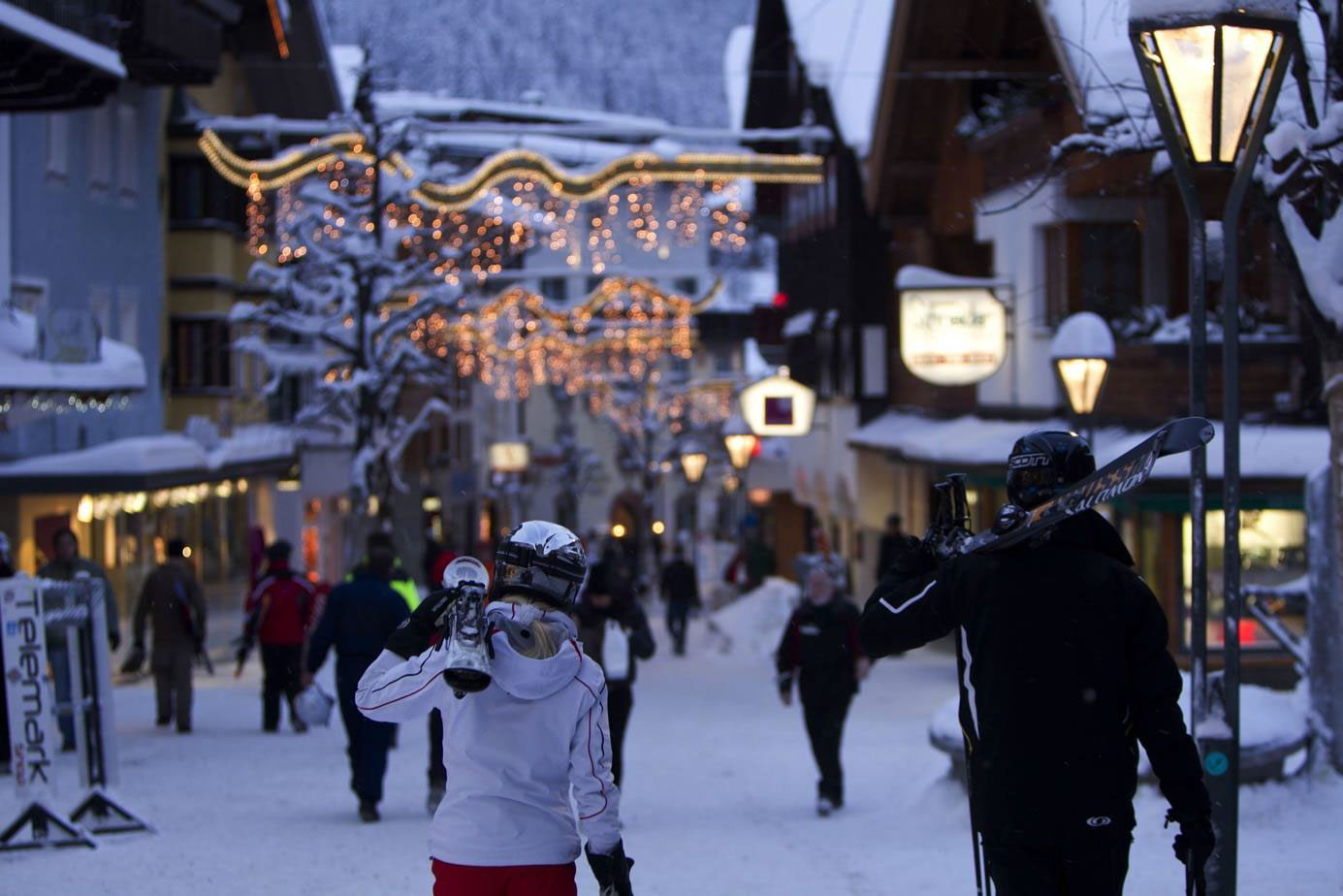 Dorfzentrum St. Anton im Winter