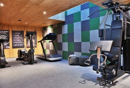 Bild: Fitness area at the Hotel Arlmont in St. Anton at the Arlberg