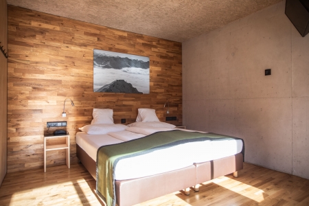 Bild: Doppelzimmer im Hotel Arlmont in St. Anton am Arlberg