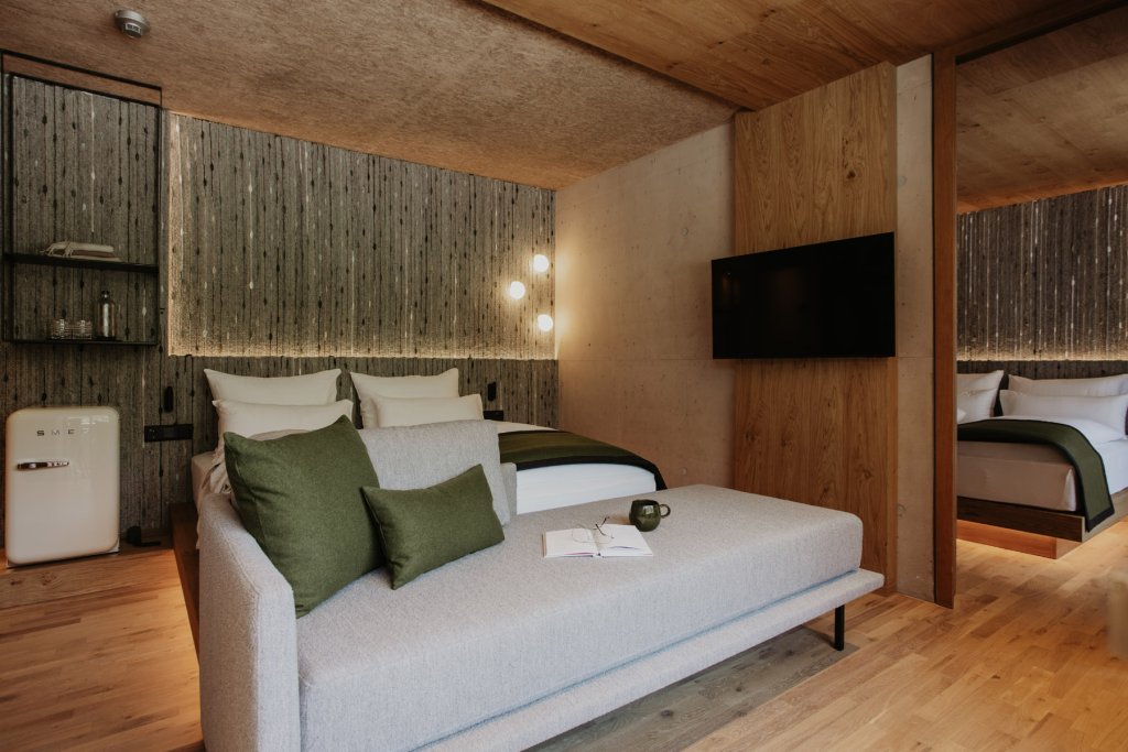 Suite 2 Schlafzimmer Dorfblick