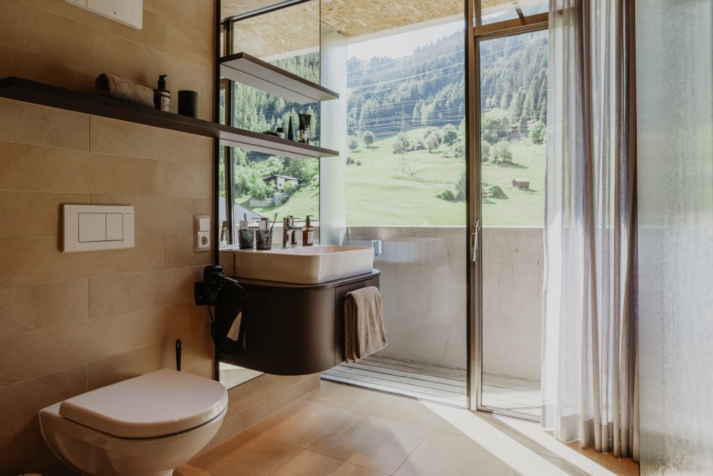 Single Room Mountain View